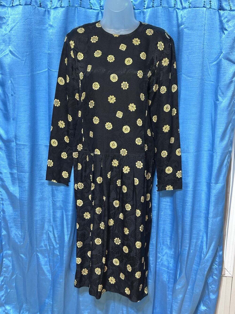 Vtg Maggy London Black Paisley And Gold Print Long Sleeve 100% Silk Midi Dress 8